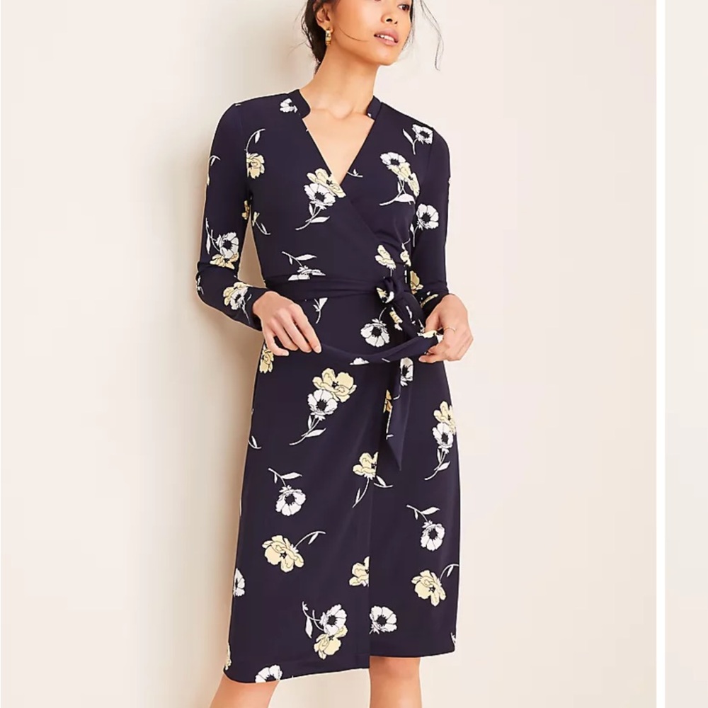 Ann Taylor Blue and White Wrap Sheath Dress V-Neck 3/4 Sleeve